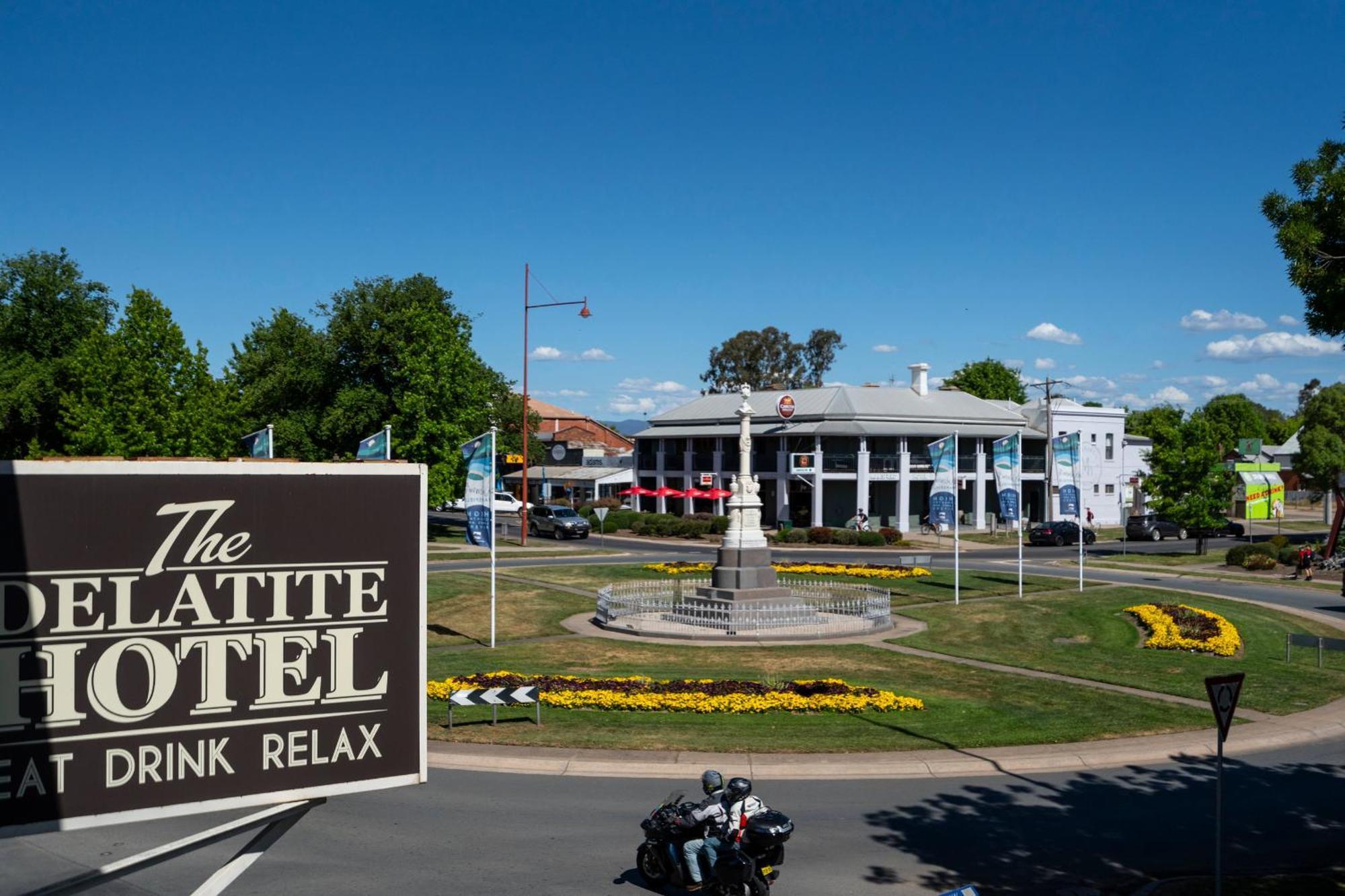 Delatite Hotel Mansfield Exterior foto